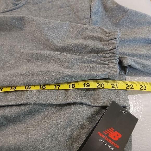 New Balance sz S Heathered Gray Lightweight Quarter Zip Pullover Lined Jacket - Picture 13 of 15